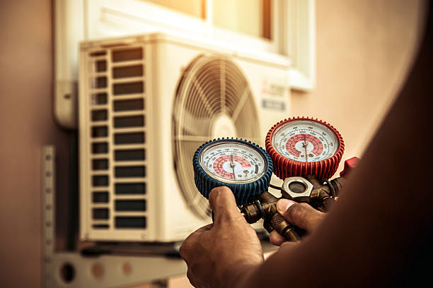Professional Hvac Maintenance technician working in Midway, FL